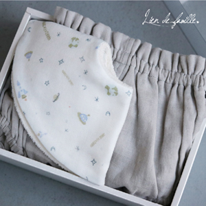 【Lien de famille】メッセージ　スタイ＆パンツ ギフトセット(宇宙)