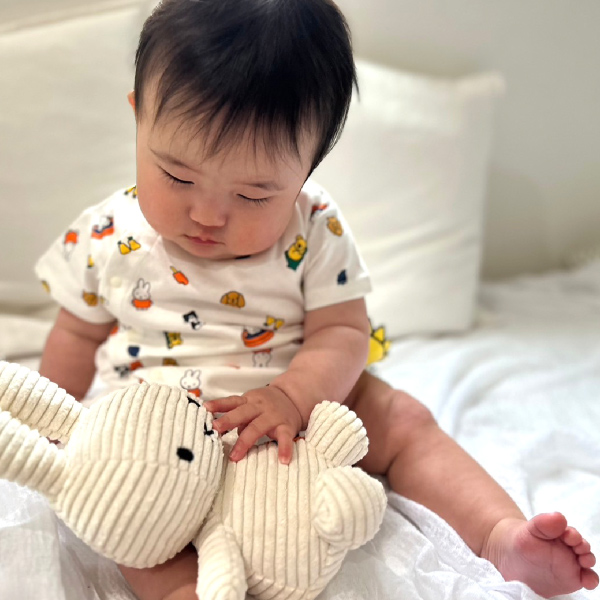 Miffy×Ampersand】ミッフィーとお出掛けギフトセット(ホワイト Miffy×Ampersand】ミッフィーとお出掛けギフトセット(ホワイト