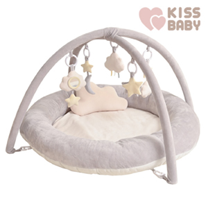 【KISS BABY】成長に合わせて長く使えるまぁるいおそらのプレイジムマット